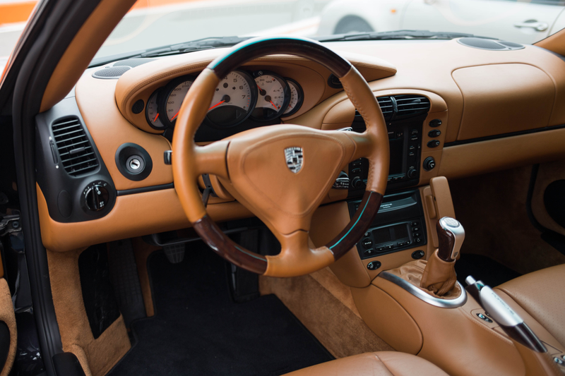 Illustration for article titled How the Porsche 911's Interior and Iconic Five-Gauge Cluster Have Evolved Over Time